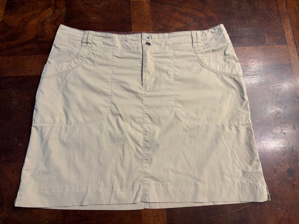 Preowned REI Womenâs 14 Tan Hiking Cargo Skirt Nylon Spandex